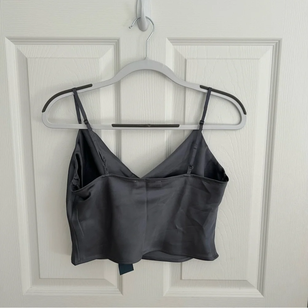 Hollister Cropped Cowl Neck Tank Top - Picture 4 of 4